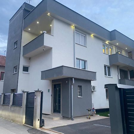Ssk Apartments Сараево Екстериор снимка